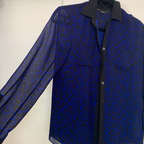 Blue leopard Armani Exchange blouse size S - Picture 2 of 4